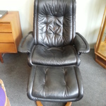 leather chair with ottoman