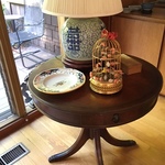 ginger jar lamp and table