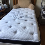 twin bed Beauty Rest